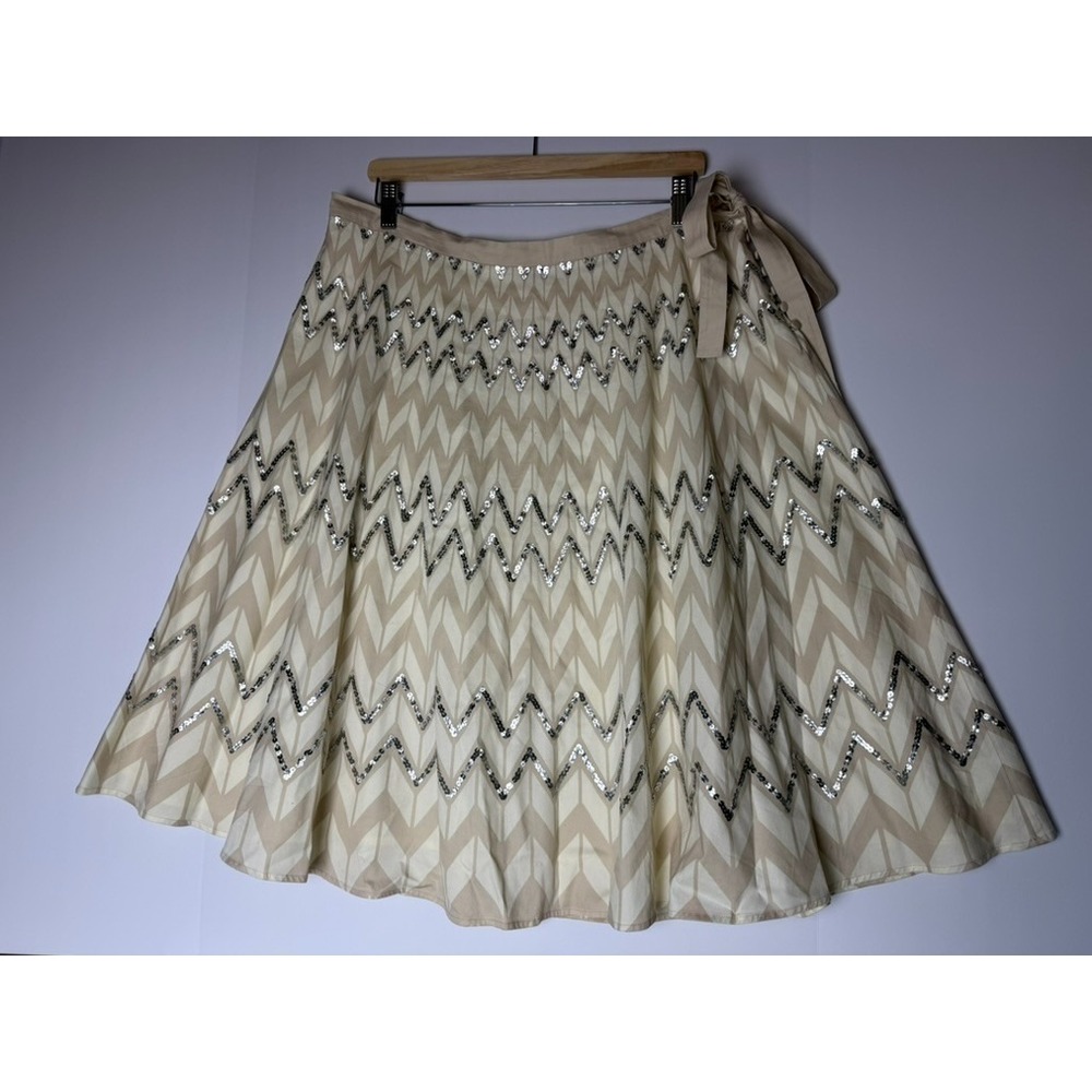 BCBGMAXAZRIA Skirt Women's Large Green Chevron Print Sequin A- Line Flair Mini